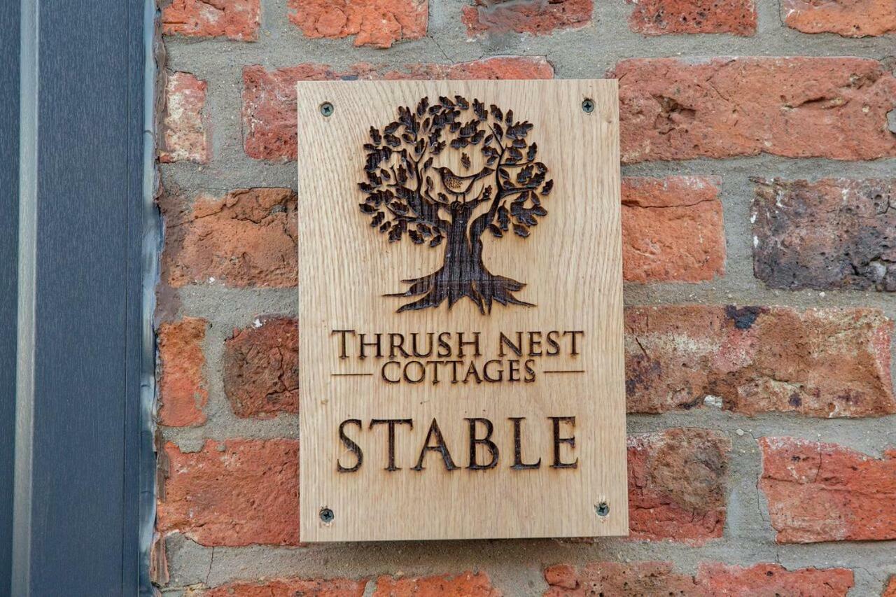 Thrush Nest Cottages - Wren Cottage Sleeps 4, 2 Bedrooms & Stable Cottage Sleeps 2, 1 Bedroom York Bagian luar foto